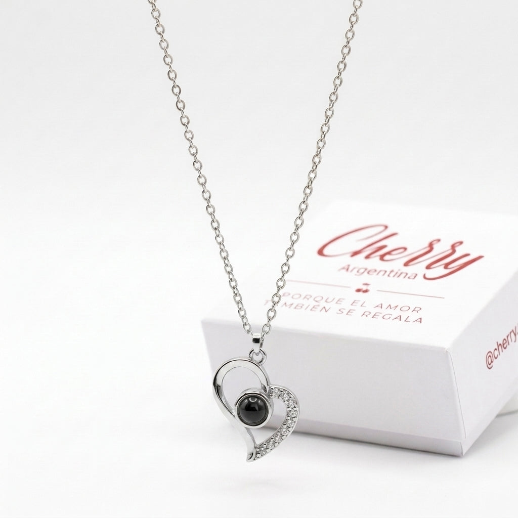 Collar Love en 100 idiomas + Caja de Regalo
